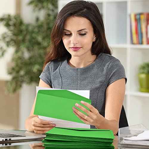 500 Pieces #10 Regular Bussiness Envelopes Bulk (9.45 x 3.94 Inches) Christmas Greeting Card Envelopes Perfect for Checks, Invoices, Letterhead, Letters, Currecy (Green)