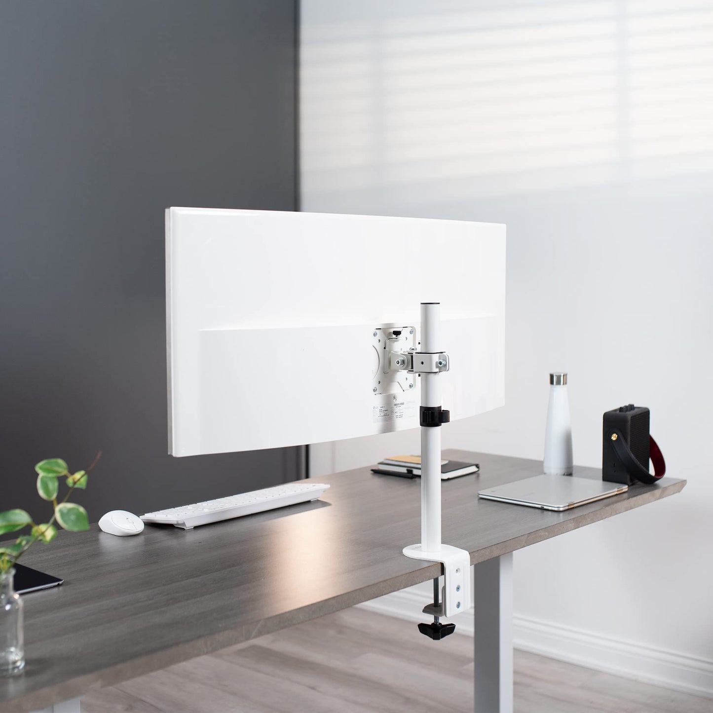 VIVO Single 13 to 38 inch LCD Monitor Heavy Duty Desk Mount Stand, Holds 1 Standard to Ultrawide Screen up to 38 inches, White, STAND-V001CW
