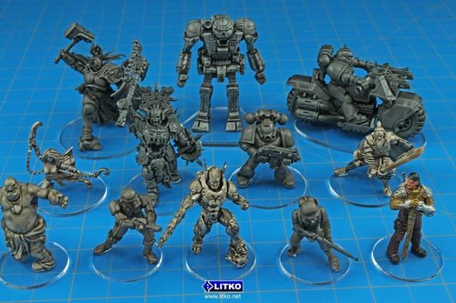 LITKO Clear Circular Miniature Bases - 50mm Round Figure Stands for Wargaming | 1.5mm Thick | 10 Pack