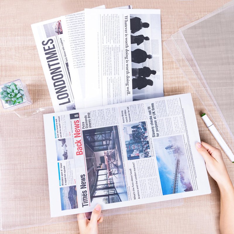 AKONEGE 6PCS 11 x 17 Rigid Print Protectors Hard Plastic Sheet Protectors, Clear Heavy Duty Top Loading Menu Holder Poster Sleeves Page Protectors Frames Holder for Magazine Photo Paper Poster Prints