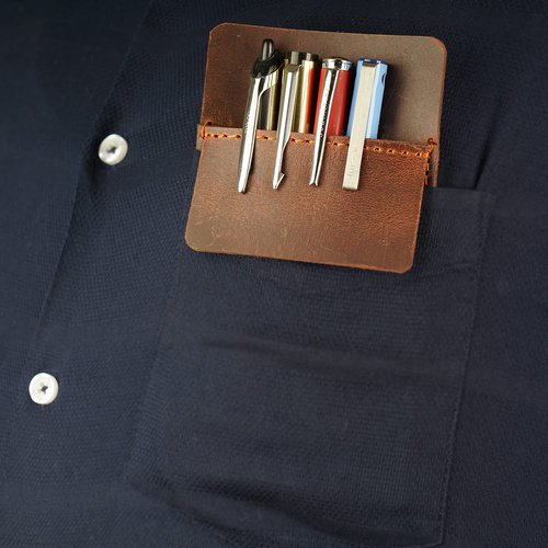 CestAntiQ Pocket Protector for Men, Full Grain Heavy Duty Leather Pen Protect Holder for Shirts, Lab Coats, Holds Pens, Pointers, Cards, Pocket Protectors for Pens and Pencils Brown