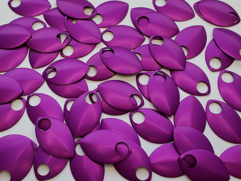 Chainmail Joe Premium Anodized Aluminum Scales (Large (100ct), Violet)