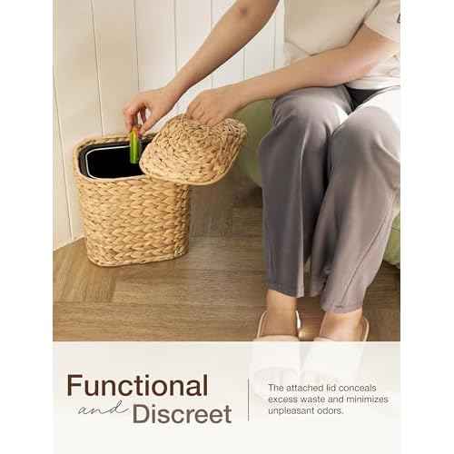 2 Gallons Wicker Waste Basket with Lid - Large Wicker Trash Can for Office - Waste Basket for Bedroom, Bathroom, Kitchen, Living Room - Boho Handwoven Trash Cans for Garbage (2 Gallons)