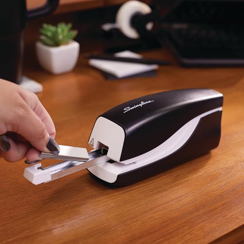 Swingline Half Strip Electric Stapler, 20-Sheet Capacity, Battery Powered, Portable (42132)