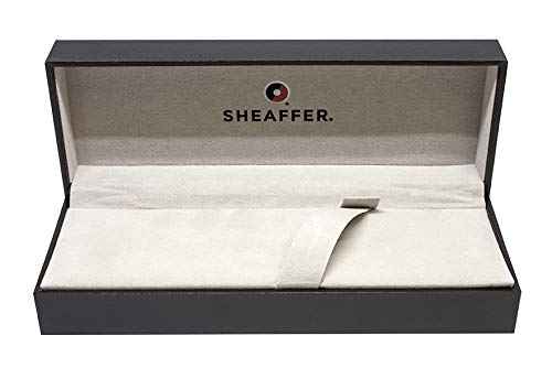 Sheaffer 100 - Refillable fountain pen, fine nib, glossy black lacquer finish, gold tone trim