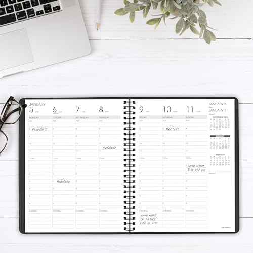 AT-A-GLANCE 2026 Appointment Book Planner, Weekly & Hourly, 7" x 8-3/4", Medium, Black (708650526)