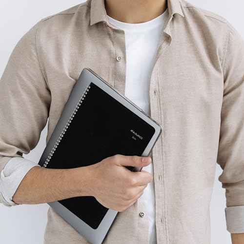 AT-A-GLANCE 2026 Planner, Monthly, 8" x 12", Large, DayMinder, Black (G4700026)