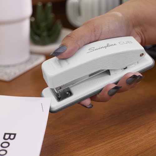 Swingline Stapler, Cub Compact Desktop Stapler, 20 Sheet Capacity, Metal, Arctic White (S701067)