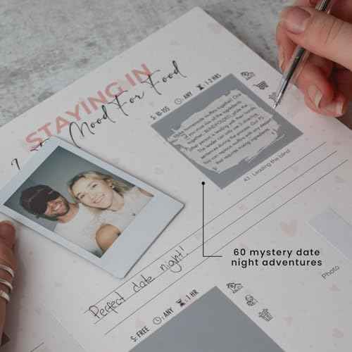 The Date Night Book ? 60 Scratch-Off Date Ideas for Couples, Keepsake Adventure Album & Memory Book, Fun Romantic Gift for Him & Her, Anniversary, Valentine¡¯s, Wedding