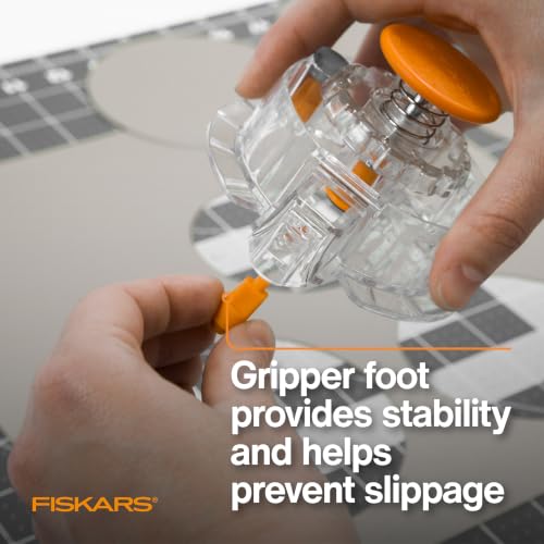 Fiskars Circle Cutter with 3 Replacement Blades for Precise Scrapbooking & Crafts