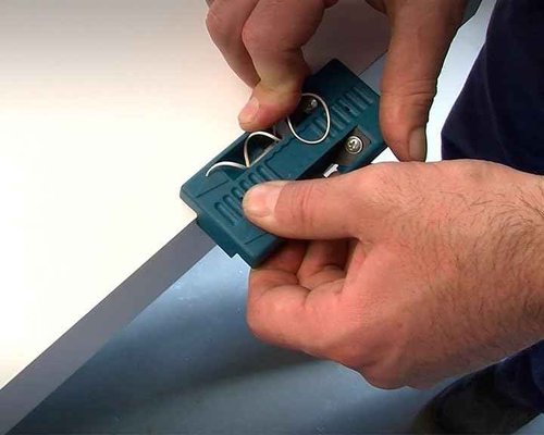 Virutex AU93 Double Edge Manual Banding Trimmer and Scrapper and RC21E Edge Cutter Pack for Professional Finish, Lightweight Tools for Easy Use, No Other Finishing Operations Required