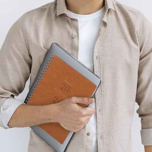 AT-A-GLANCE 2026 Planner, Weekly & Monthly, 8.5" x 11", Large, Signature, Distressed Brown (YP9050926)