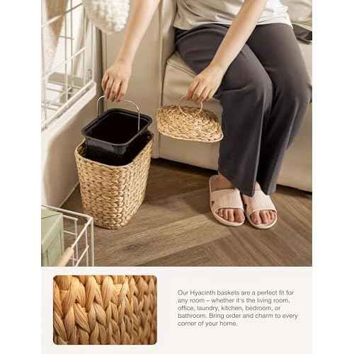 2 Gallons Wicker Waste Basket with Lid - Large Wicker Trash Can for Office - Waste Basket for Bedroom, Bathroom, Kitchen, Living Room - Boho Handwoven Trash Cans for Garbage (2 Gallons)