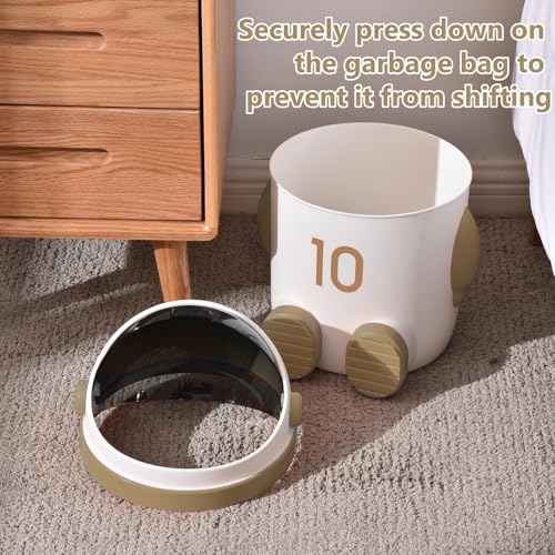 URALFA Astronaut Trash Can, 12 Liter /3.2 Gallon Bathroom Trash Can with Lid, Cute Trash Bin for Kids, Plastic Garbage Can with Swing Lid, Spaceman Wastebasket for Bedroom, Dorm, Living Room, Khaki
