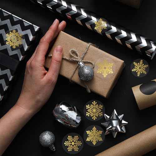 1000Pcs Clear Christmas Stickers Roll Gold Foil Snowflake Stickers Xmas Winter Holiday Round Adhesive Label Stickers Decal for Xmas Envelopes Invitations Cards Gifts Decor, 6 Designs