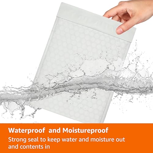 Amazon Basics 8.5 x 12-Inch Poly Bubble Mailers - 100 Pack, Self-Sealing, White/Grey