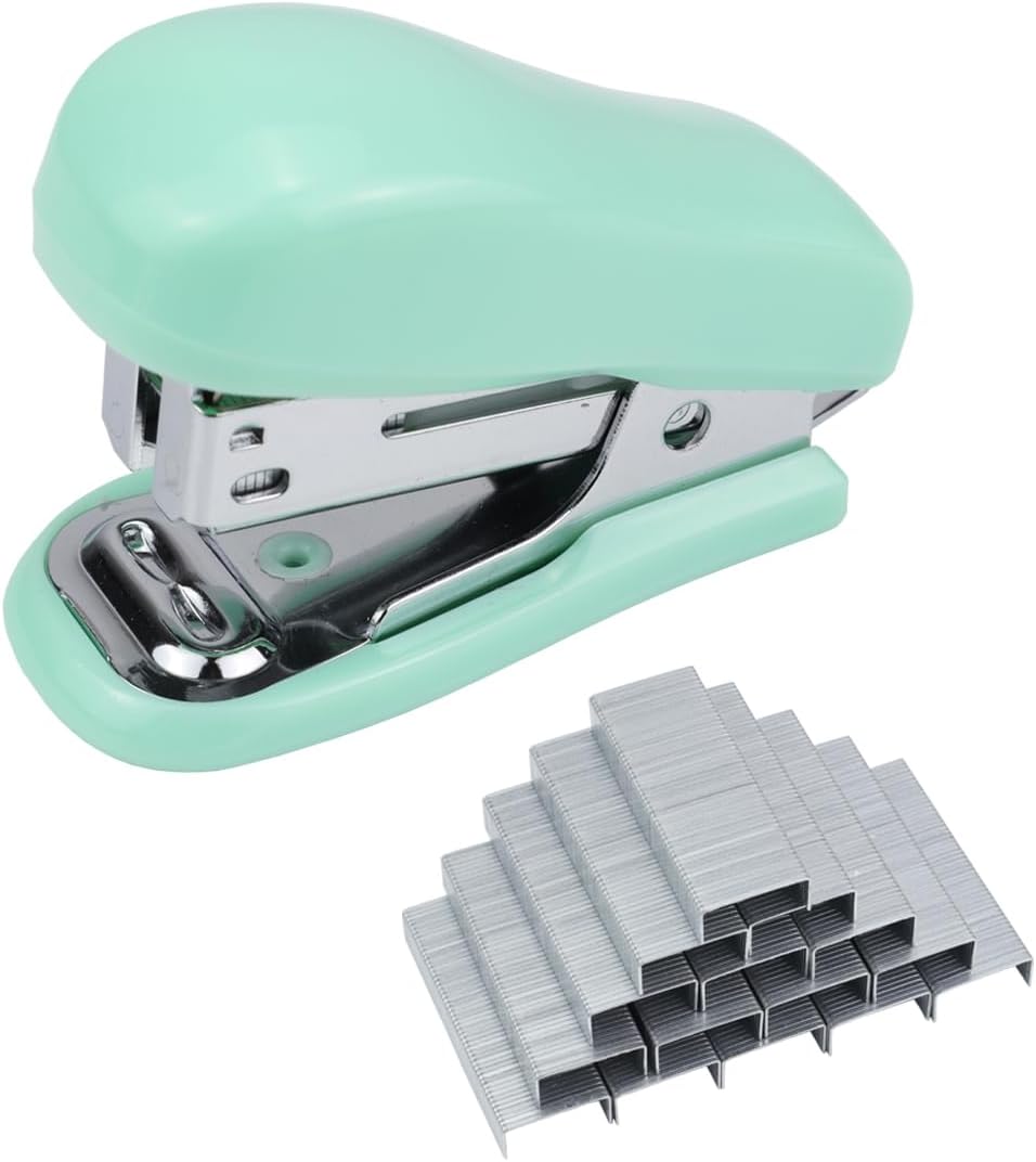 Skiennix Mini Desktop Stapler Set - 20 Sheet Capacity with Built-In Staple Remover & 750 Staples | Cute Green Office Supplies