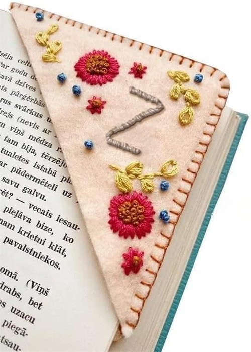 MOTEERLLU Personalized Hand Embroidered Corner Bookmark - A-Z Initials for Book Lovers | 3.74" Size