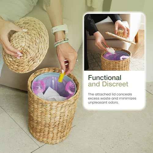 2 Gallons Wicker Waste Basket - Water Hyacinth Bathroom Garbage Can with a Lid - Bathroom Trash Can Boho Style - Wicker Trash Can with Lid for Household, Kitchen - Removable Liner, Iron Frame