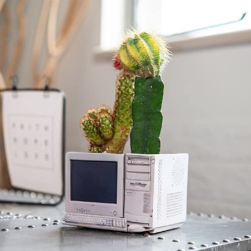 Funny live 4.7 Inches Retro Desk-top Shape Desktop Decoration Resin Crafts Ornaments Home Office Personality Multi-purpose Succulent Plant Pot | Pen Holder (Computer Black Screen)