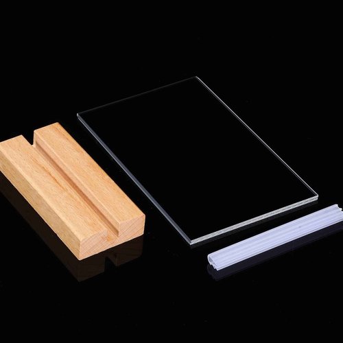Maitys 10 Pack Acrylic Sign Holder 4 x 6.5 Inch Clear Double Sided Table Sign with Wooden Base T Shape Menu Display Stand for Wedding Restaurant Office Hotel Front Desk Store Tabletop