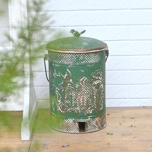 Chadechimo Farmhouse Garbage Can with Lid Indoor Outdoor Trash Can with Embossed Bird and Flowers PatternMetal Retro Kitchen Trash Can with Lid for Kitchen Room and Garden Decor (Green)