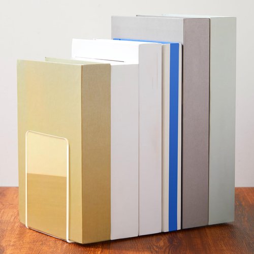 Maitys 32 Pcs Plastic Book Ends Bulk Clear Acrylic Bookends for Shelves Decorative Book Organizer Heavy Duty Holder Office Stoppers Bookshelf Desktop Decor for Movies, CDs, Video Games