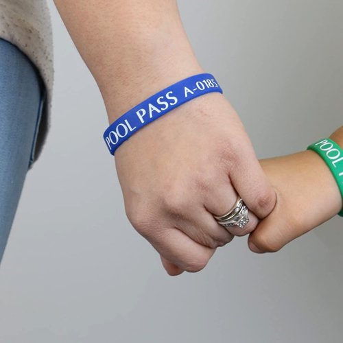SmartSign (100-Pack) Adults Pool Pass Silicone Wristbands with Consecutive Numbering, Prefix A, 1/16 inch Silicone Bracelet Band, 8“ L x 0.5“ W x 0.06“, Blue and White