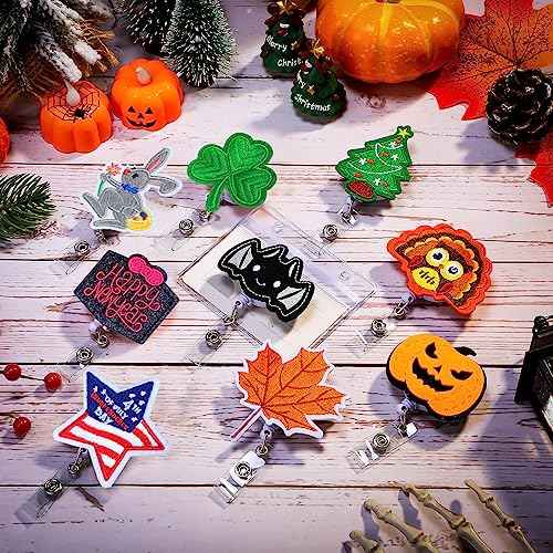 PerKoop 36 Pcs Thanksgiving Badge Reels Bulk Retractable Holiday Nurses Badge Holder Seasonal Felt Name ID Nurse Holder with Alligator Clip Fall Thanksgiving Gifts for Teacher Doctor Worker Office