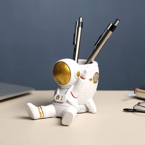 Jaugufiy Resin Astronaut Sculpture Pen Holder Pencil Organizer Cosmetic Brush Holder Decorative Pen Box Makeup Brush Pot (B)