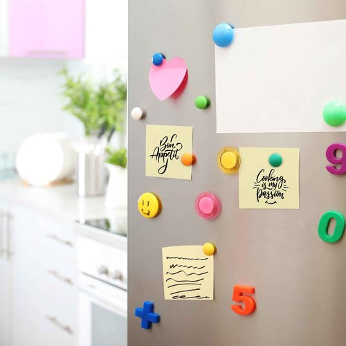 Lincia Sticky Notes Bulk, 150 Pads Teacher Bright Yellow Strong Sticky Notes 3 x 3 Inch, 45 Sheets/Clean Removal Pads Suitable for Home, School Office, Wedding(Yellow)