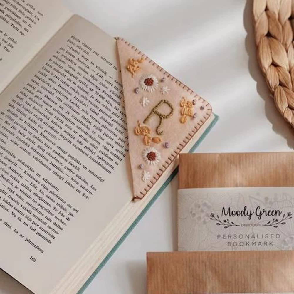 Personalized Hand Embroidered Corner Bookmark, 26 Letters Cute Flower Embroidered Corner Bookmark Embroidery Book Marker Clip for Book Lovers Bookmarks for Reading Lovers Meaningful GIF (Spring, Z)