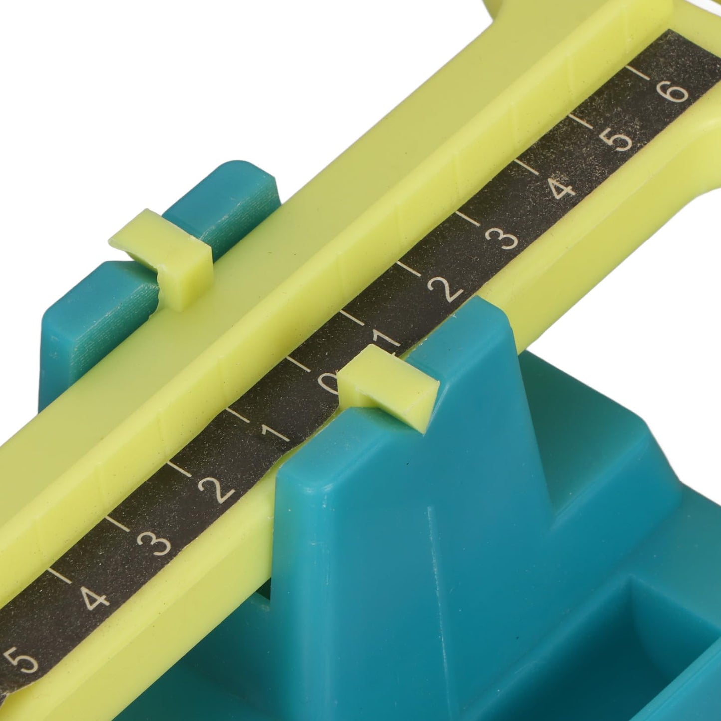 Sorandy Kids Balance Scale, Plastic Classroom Primary Bucket Balance Scale with Scale, Observation, and Estimation Skills, for Measuring Mass and Volume in Classroom or Home Use