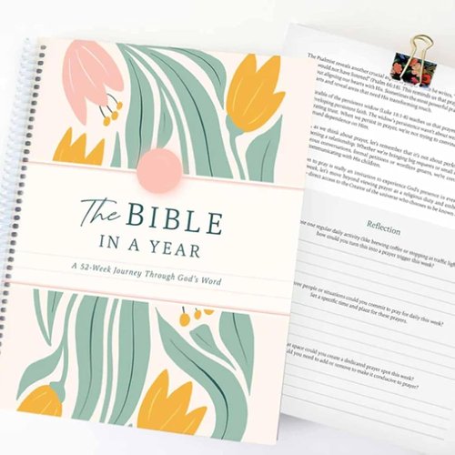 The Bible in a Year A 52-Week Study for Women Spiral Bible Study Guide A Beautiful Plan Year in the Bible (A5)