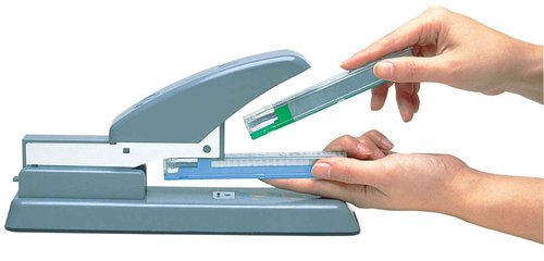 Itoya Staple Cassette 1/2" Interchangeable 70-100 sheet stapling capacity.5 cassettes p/bx-Red-1
