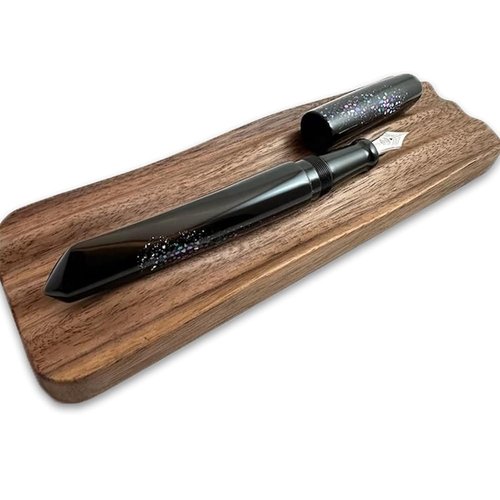 Pen holder Organizer of Office desks, Walnut Desk Pen Stand with 4 Compartments, Wave Pen Tray Office Accessory, Teacher Gifts, Suitable for School, Home, Office Desktop Office Art Accessories