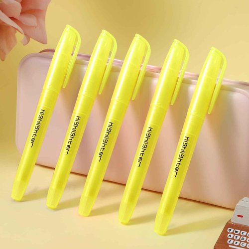 Thenshop 200 Pcs Yellow Highlighters Bulk Pocket Style Gel No Bleed Thin Highlighters Markers for Adults Highlighting in the Home Office