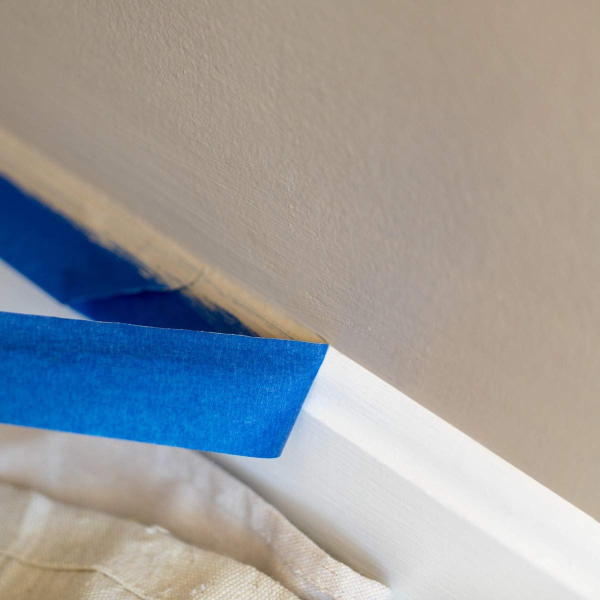 Duck Clean Release Blue Painters Tape, Masking Tape For Paint Projects, 1.5 in (1.41 in x 60 yd) Single Roll, 240194