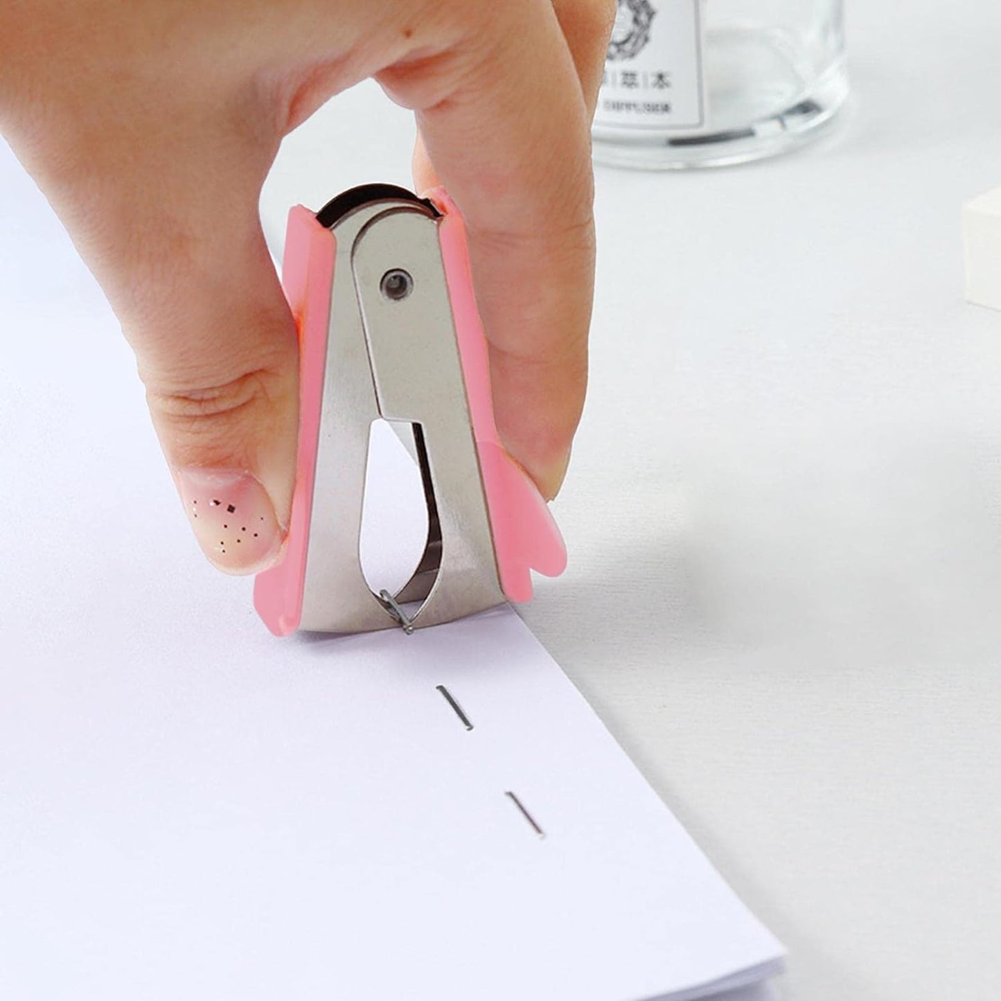 Skiennix Pink Staple Remover Tool - Professional Grade Non-Slip Handle for Office & Home Use