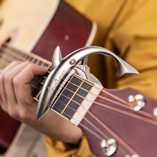 Customizable Shark Guitar Capo – Colorful Zinc Alloy Capo for Acoustic/Electric Guitar & Ukulele, Personalized Clip with Name (6 Colors, 9 Fonts)