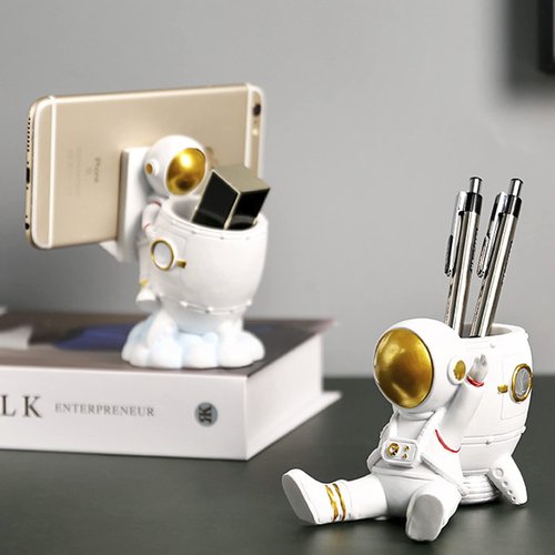 Jaugufiy Resin Astronaut Sculpture Pen Holder Pencil Organizer Cosmetic Brush Holder Decorative Pen Box Makeup Brush Pot (B)
