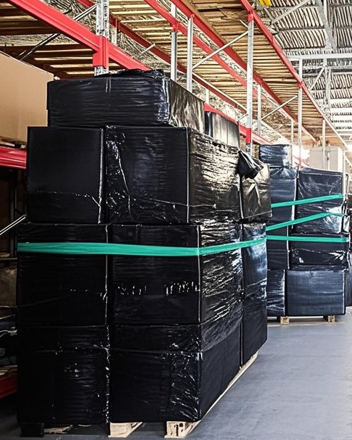 18" Black Stretch Wrap Roll, Heavy Duty 18in 1500ft Shrink Wrap Roll, 80 Gauge Industrial Strength Stretch Film, Stretch Wrap for Moving, Plastic Wrap for Pallet Wrapping Shipping(4 Rolls)