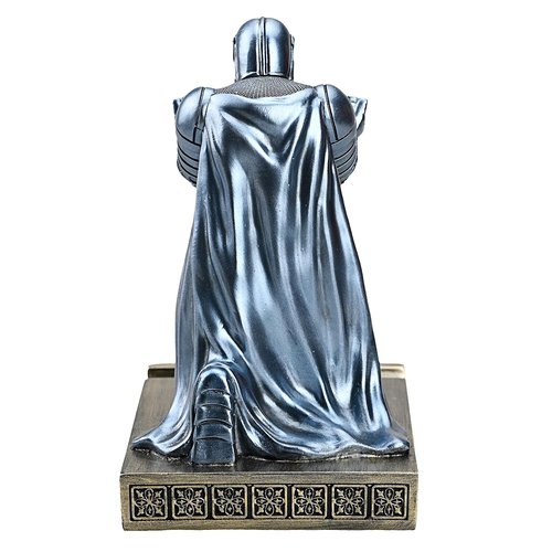 CYXStar Windbreaker Soldier Knight Pen Holder Personalized Desk Accessory, Mobile Phone & Gaming Controller Holder, Device Stand Gift for Medieval Enthusiasts (Blue)