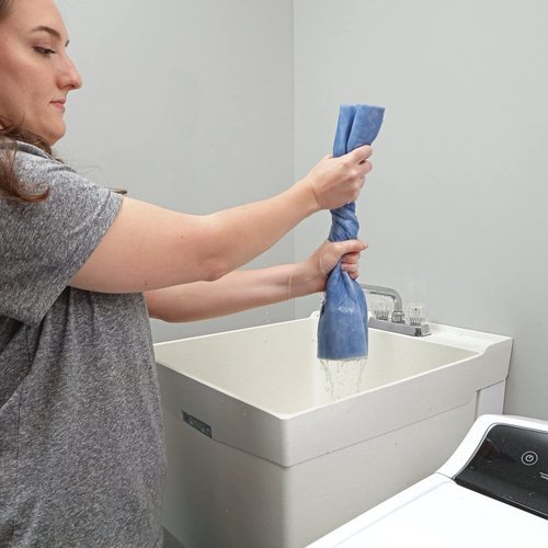 PIG Water Absorbent Mat - Reusable 15" x 19" Pads - 20 Pack for Maximum Absorption