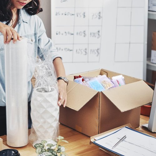 300Pcs Bubble Wrap Bags for Packing, 2 x 3.15 Inch Double Wall Plastic Bubble Wrap Sleeves Clear Self Sealing Bubbles Shipping Bags for Small Business Moving Shipping Packaging Storage