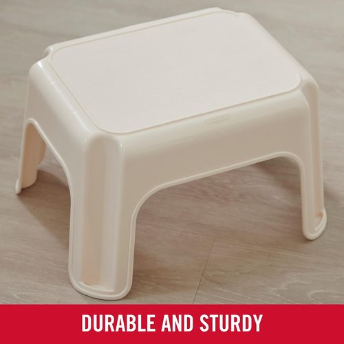 Rubbermaid Roughneck Step Stool - Lightweight, Skid-Resistant Design | Holds Up to 300 Pounds