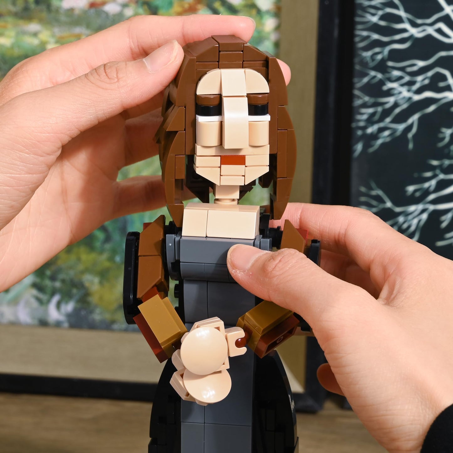 LUXEBLOCKS Mona Lisa-Inspired Art Building Set - 311PCS Bricks Artistic 3D Sculpture Kit with Customisable Stickers, Advanced Display Model for Home & Office - Creative Gift for Adult Art Enthusiasts