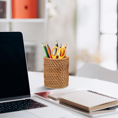 Lurrose 2pcs Rattan Pencil Holder Handmade Pen Cup Wicker Makeup Brushes Holder Woven Vine Pen Container Desk Organizer for Home Office Desktop Kitchen Utensil