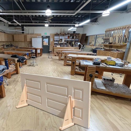 Big Horn 70150 Self-Adjusting Door Holder, All Wood - for Doors as Thin as 1 Inch Or as Thick as 2-1/4 Inch