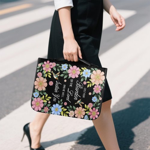Leather Floral Bible Cover for Women & Girls - Portable Protective Bible Book Cover with Handles, Lightweight & Durable Bible Case with Zipper Closure, Very suitable for church use (black, large size)